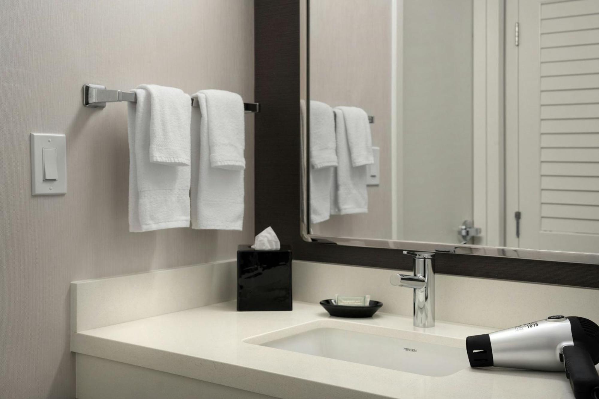 Hotel Courtyard By Marriott Portland 3*